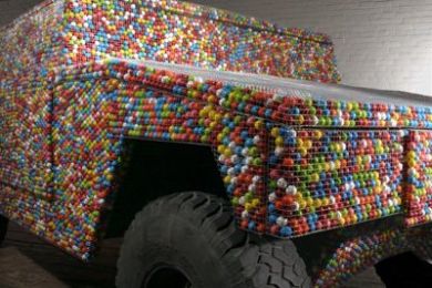 Инсталляция Sugar Coated сладкий Hummer